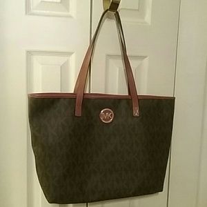 Authentic Michael Kors Tote